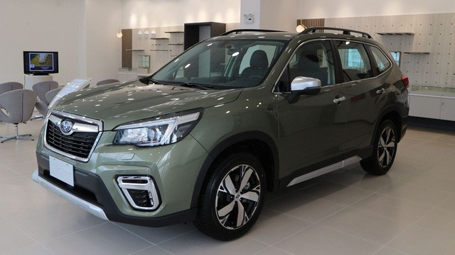 Subaru Forester tiếp tục giảm giá kỷ lục, quyết đua doanh số với Honda CR-V và Mazda CX-5 - Ảnh 1. Subaru Forester tiếp tục giảm giá kỷ lục, quyết đua doanh số với Honda CR-V và Mazda CX-5 - Ảnh 1.