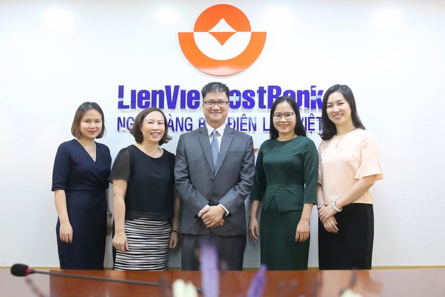 KPMG rà soát và hướng dẫn chuẩn mực IFRS 9 tại Ngân hàng TMCP Bưu điện Liên Việt - Ảnh 1. KPMG rà soát và hướng dẫn chuẩn mực IFRS 9 tại Ngân hàng TMCP Bưu điện Liên Việt - Ảnh 1.