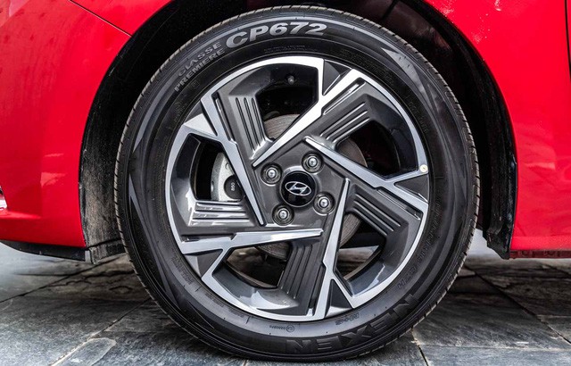 Ảnh thực tế đối thủ trực tiếp của Toyota Vios vừa ra mắt: Kiểu dáng phá cách, nhiều công nghệ, giá rẻ - Ảnh 6. Ảnh thực tế đối thủ trực tiếp của Toyota Vios vừa ra mắt: Kiểu dáng phá cách, nhiều công nghệ, giá rẻ - Ảnh 6.