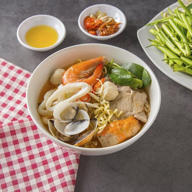 Chuỗi bún cay Thái Hai Thuận thu hút giới trẻ ở Sài Gòn - Ảnh 3. Chuỗi bún cay Thái Hai Thuận thu hút giới trẻ ở Sài Gòn - Ảnh 3.