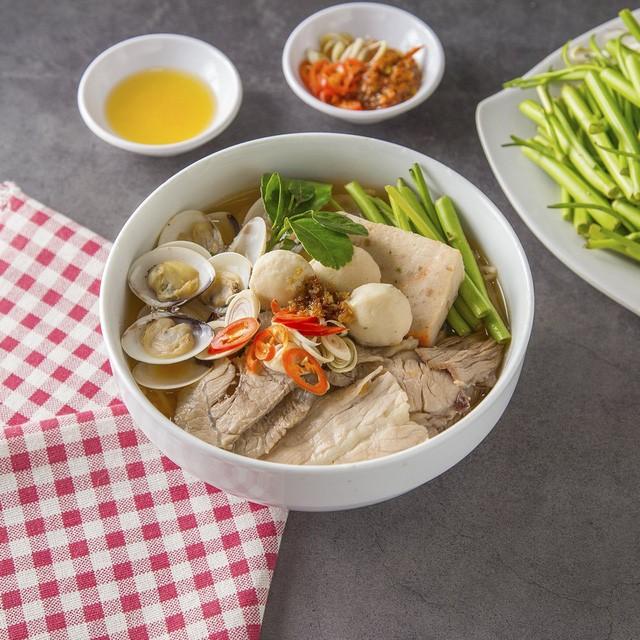 Chuỗi bún cay Thái Hai Thuận thu hút giới trẻ ở Sài Gòn - Ảnh 4. Chuỗi bún cay Thái Hai Thuận thu hút giới trẻ ở Sài Gòn - Ảnh 4.