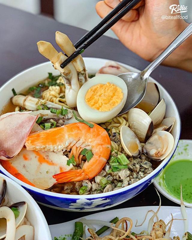 Chuỗi bún cay Thái Hai Thuận thu hút giới trẻ ở Sài Gòn - Ảnh 5. Chuỗi bún cay Thái Hai Thuận thu hút giới trẻ ở Sài Gòn - Ảnh 5.