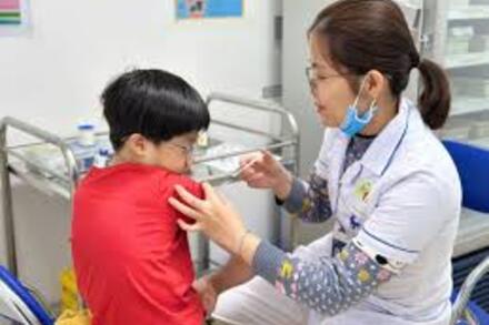 Ghi nhận thêm nhiều ca mắc sởi, Hà Nội tiếp tục triển khai tiêm vaccine cho trẻ