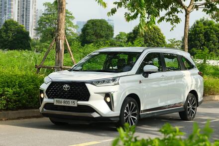 Toyota Việt Nam chơi lớn dịp 30 năm: Ra mắt Vios, Veloz Cross, Yaris Cross bản đặc biệt, giới hạn 1.000 chiếc, giá không đổi