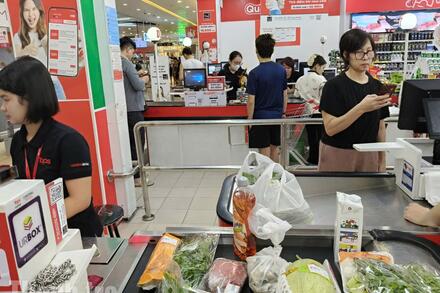 Rau, củ tăng giá, người tiêu dùng dè dặt lựa chọn thực phẩm