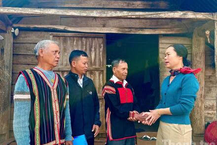 “Lắng nghe, thấu hiểu” để phát huy vai trò người có uy tín ở xã Ea Hiao