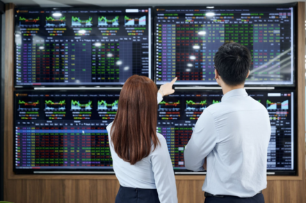 Chứng khoán hôm nay 11/2/2026: VN-Index tăng mạnh trở lại