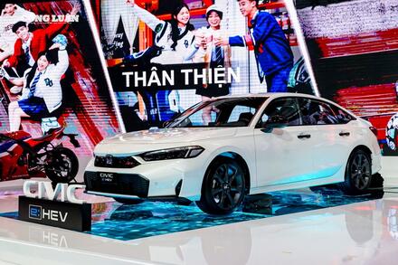 Honda Việt Nam tiếp tục giảm giá, tặng tiền mặt cho khách mua ô tô