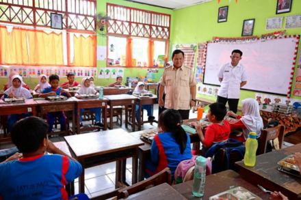 Indonesia: Thêm 72 học sinh nghi bị ngộ độc từ bữa ăn miễn phí