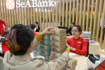 Ngân hàng tăng tốc vốn, cổ tức tiếp tục “nóng”