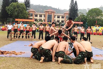 Đề xuất tăng trợ cấp một lần với quân nhân chuyên nghiệp nghỉ hưu trước hạn tuổi