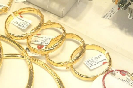 Giá vàng hôm nay (15/6): Vẫn nằm trong vùng rủi ro