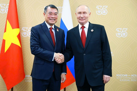Thủ tướng Chính phủ Lê Minh Hưng hội kiến Tổng thống Nga Vladimir Putin