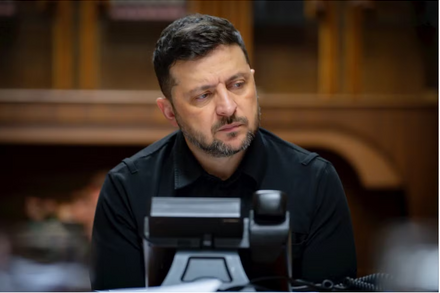Tổng thống Ba Lan thu hồi huân chương cao quý của ông Zelenskyy