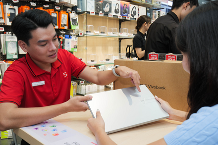 Điểm càng cao, ưu đãi càng lớn: Hãng laptop đồng loạt tung 'chiêu' hút khách
