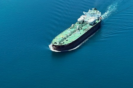 63 triệu thùng dầu Iran mắc kẹt trên biển sau khi Mỹ tái siết trừng phạt