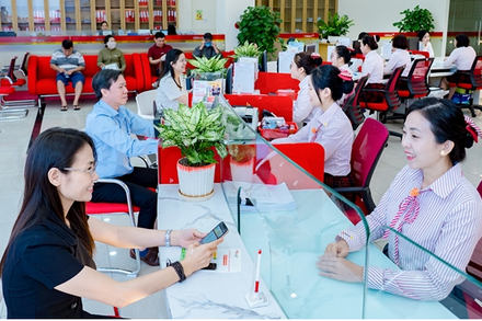 Fitch Ratings lần đầu xếp hạng HDBank, ghi nhận nền tảng tài chính vững mạnh top đầu Việt Nam