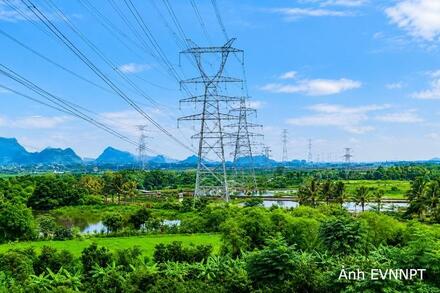 Đóng điện toàn tuyến đường dây 500/220kV Nho Quan – Phủ Lý – Thường Tín