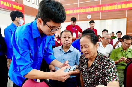 Tiếp sức cho các tổ chuyển đổi số