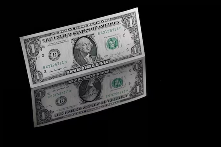 Tỷ giá USD hôm nay (6-8): Đồng USD dao động gần mức thấp nhất trong 6 tuần