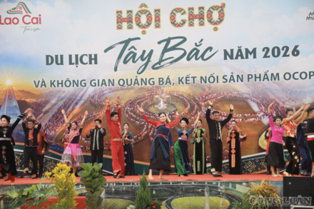Hội chợ Du lịch Tây Bắc mở rộng thị trường cho nông sản, sản phẩm OCOP vùng cao