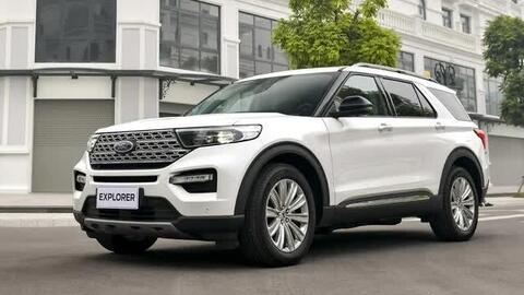 Khách Việt mất thêm 300 triệu đồng cho đại lý để mua Ford Explorer 2022 sớm dù không kịp có xe chơi Tết