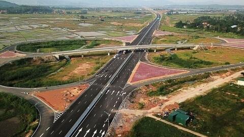 Hơn 84.000 tỷ đồng đầu tư 3 dự án cao tốc trọng điểm
