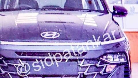 Hyundai Accent 2024 lần đầu lộ ảnh thực tế: Đầu xe nhiều chi tiết chưa từng có, cắt xẻ khắp nơi