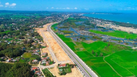 Góp ý Dự thảo Luật Đất đai (sửa đổi): “Dự án quy mô lớn, dự án du lịch phát triển kinh tế - xã hội cần được Nhà nước thu hồi đất, đấu thầu chọn nhà đầu tư có năng lực”