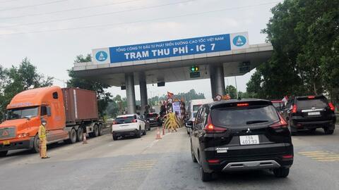 Đề xuất tăng phí 4 tuyến cao tốc trọng điểm: Tăng nhiều sẽ làm khó người dân