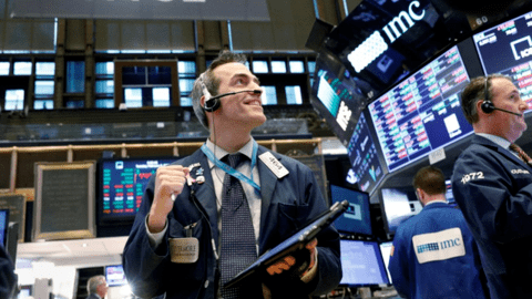 Chứng khoán Mỹ tăng mạnh sau quyết định của FED