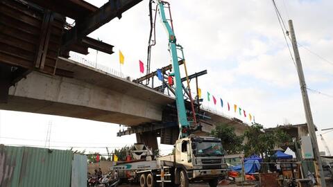 TPHCM tái khởi động loạt công trình "đắp chiếu"