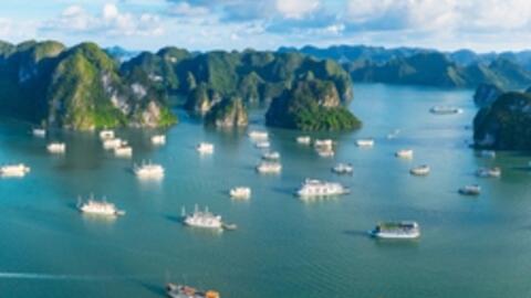 Vịnh Hạ Long của Việt Nam vừa được gọi tên trong danh sách những điểm đến đẹp nhất thế giới