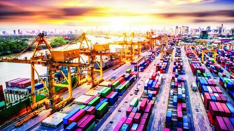 Fitch Ratings nâng xếp hạng của Việt Nam: Tăng hấp lực điểm đến đầu tư, thương mại