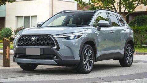 Sales hé lộ thông tin Corolla Cross 2024 sắp bán tại Việt Nam: Bỏ bản G, thêm cửa sổ trời toàn cảnh, phanh tay điện tử