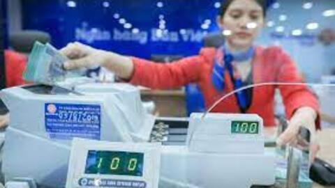 Cuối tháng 2, nhiều ngân hàng đồng loạt điều chỉnh lãi suất tiết kiệm