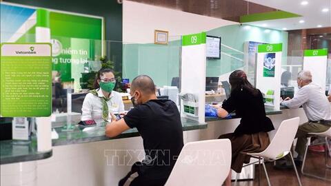 Lãi suất tiết kiệm chưa dứt đà giảm