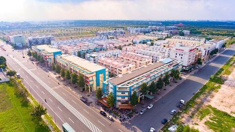 Cư dân UniTown nhận bàn giao sổ hồng đợt đầu tiên