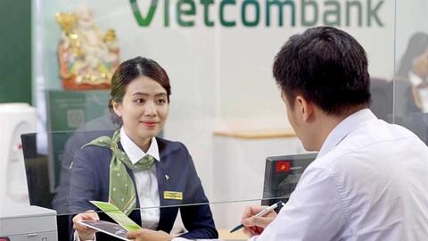 Lãi suất ngân hàng Vietcombank tháng 4: Lãi suất tiết kiệm cao nhất là 4,7%, giảm lãi vay cho tất cả khách hàng
