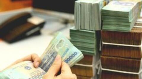 Khẩn trương hoàn thiện tờ trình, báo cáo Bộ Chính trị nội dung cụ thể của chế độ tiền lương mới