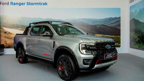 Định giá 1.039 tỷ, Ford Ranger Stormtrak có gì cho khách Việt?