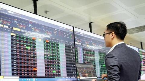 VNDIRECT dự báo tăng trưởng lợi nhuận doanh nghiệp lên 18%, VN-Index có thể chạm mốc 1.350 điểm