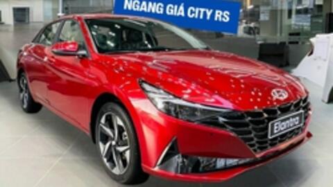Hyundai Elantra giảm giá tới 125 triệu tại đại lý: Bản cao cấp còn hơn 600 triệu, đấu Civic với giá chỉ ngang City