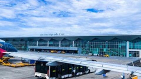Kiến nghị đóng cửa sân bay Vinh 4 tháng