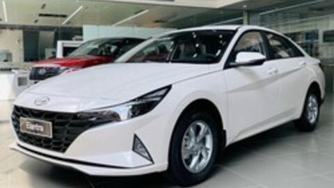 Xả hàng tồn, Hyundai Elantra bán rẻ hơn cả ‘đàn em’ Accent mới ra mắt