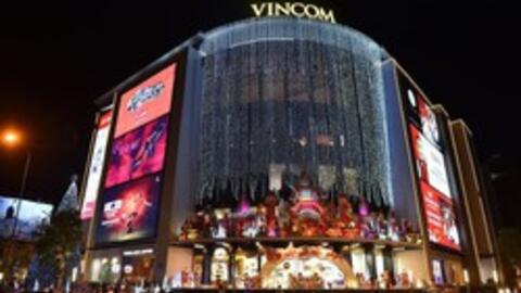 Cổ phiếu Vincom Retail "có biến" sau khi rơi về vùng đáy 4 năm, lượng giao dịch tăng vọt