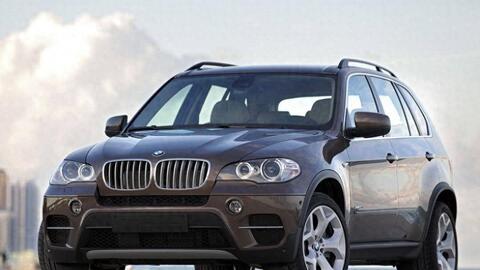 Cửa hít điện BMW kẹp tay chủ xe: Nạn nhân được bồi thường 1,9 triệu USD, mở ra tranh luận về an toàn