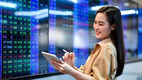 Công ty chứng khoán vừa báo lãi quý 2 tăng bằng lần chuẩn bị tạm ứng gần 200 tỷ đồng cổ tức