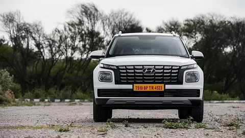 SUV hạng A của Hyundai có thêm phiên bản nâng cấp: Trang bị cửa sổ trời chỉnh điện, giá chỉ 256 triệu đồng