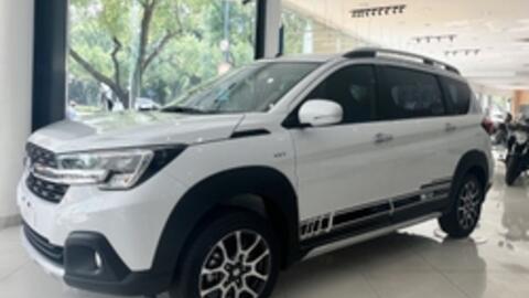 Hàng loạt mẫu xe Suzuki giảm giá đẩy hàng tồn